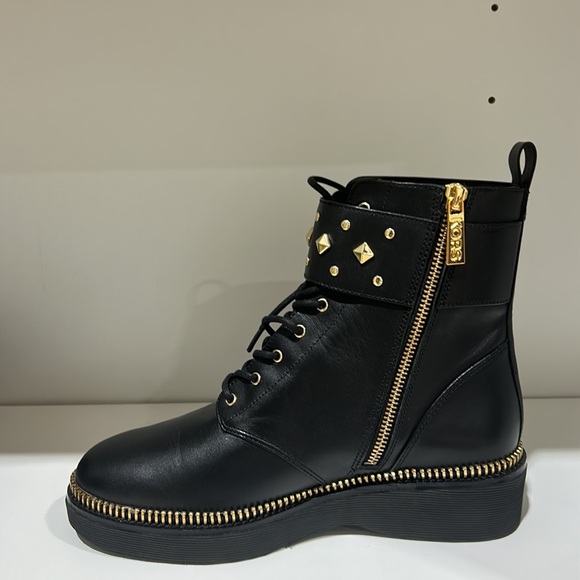 MICHAEL Michael Kors Haskell Studded Cuff Leather - Picture 9 of 11